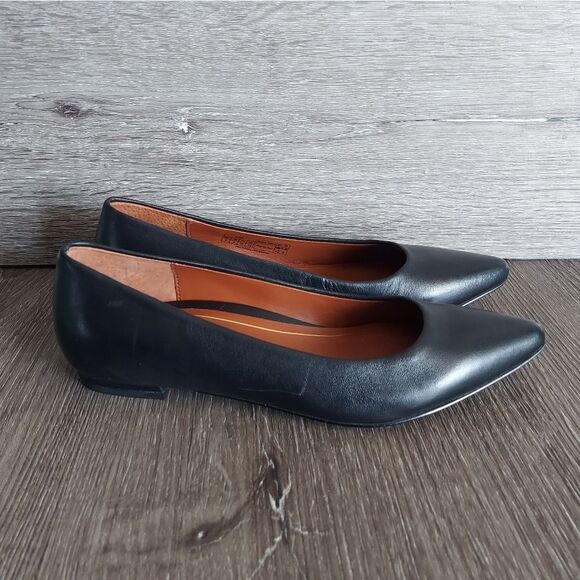 Vionic Lena Black Leather Ballet Flats Slip On Size 6 - Picture 1 of 9
